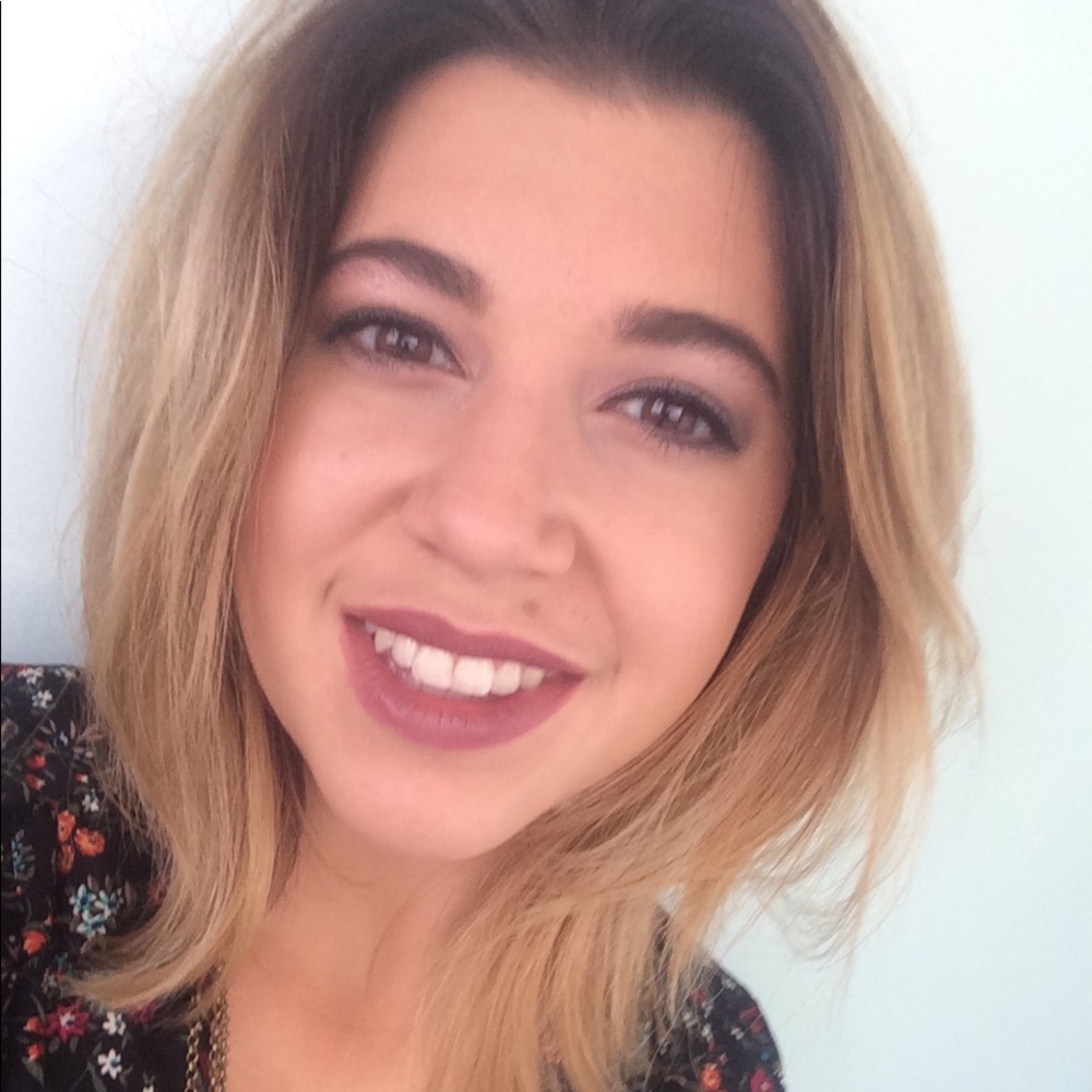 Meet your Posher, Mariel